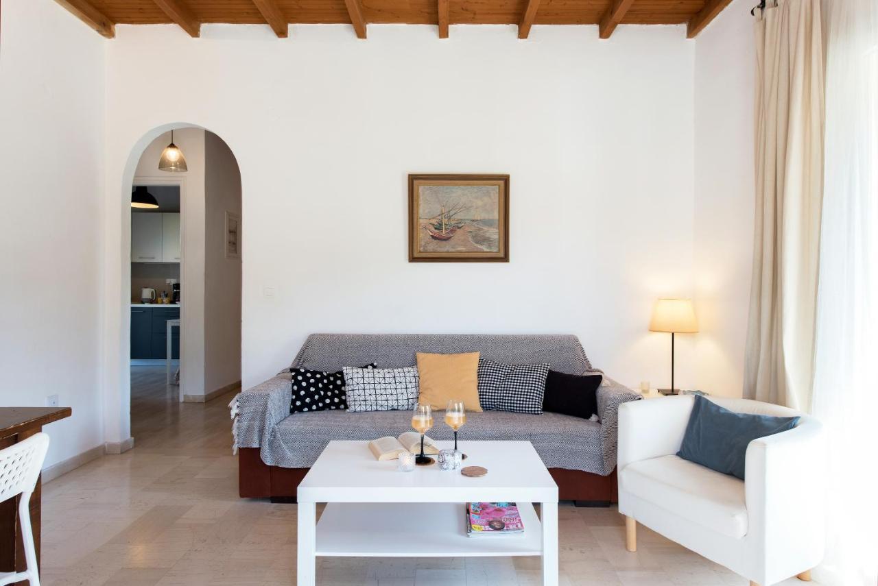 Tati Apartment คัสซิโอปี ภายนอก รูปภาพ